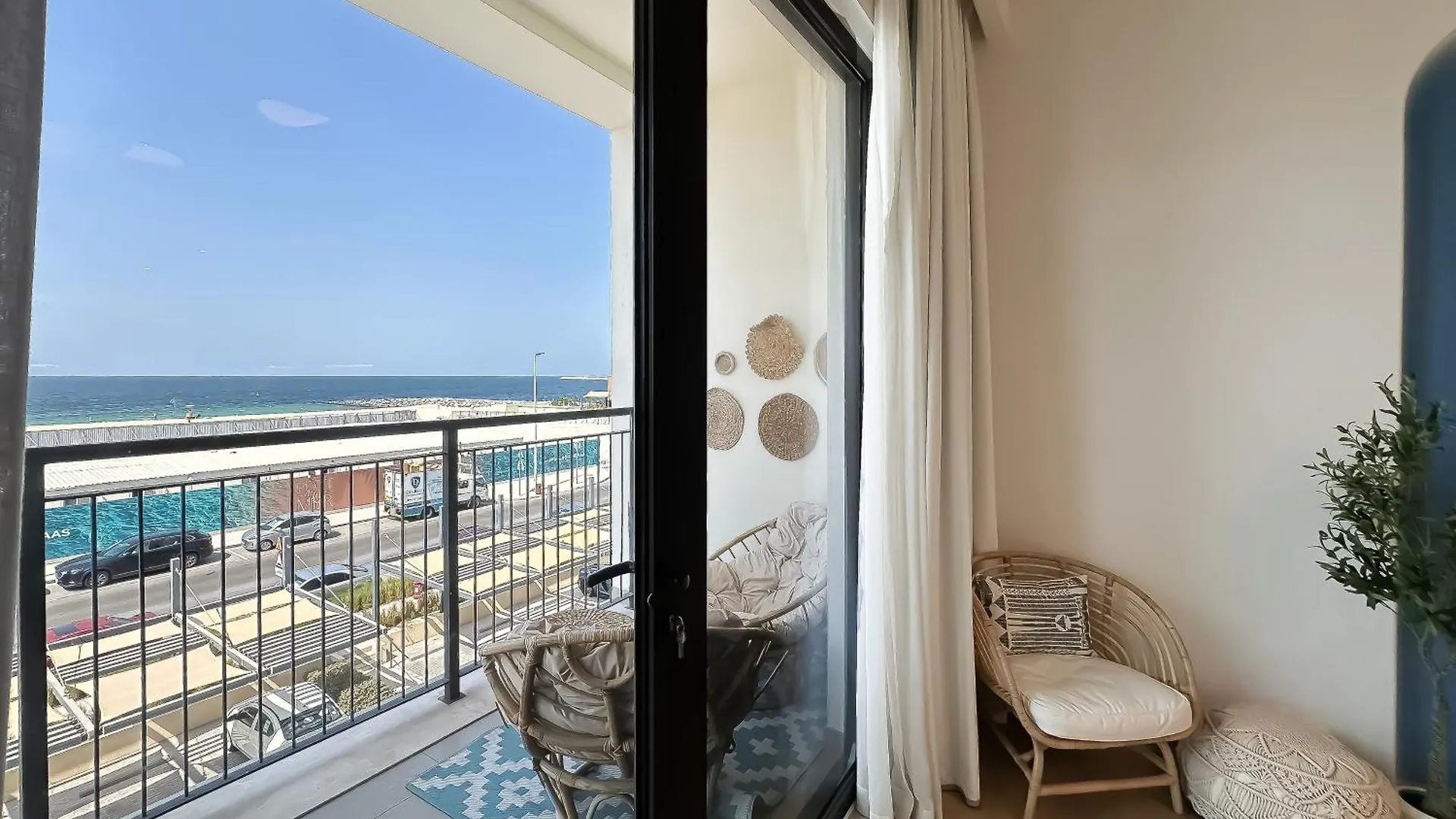 Apartamento Trophy - Mykonos-Inspired La Mer Suite Dubái